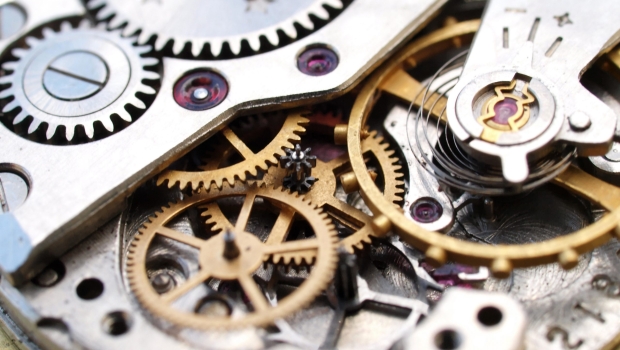 Uhrwerke verschiedener Hersteller im Vergleich – so laufen die Uhren richtig
